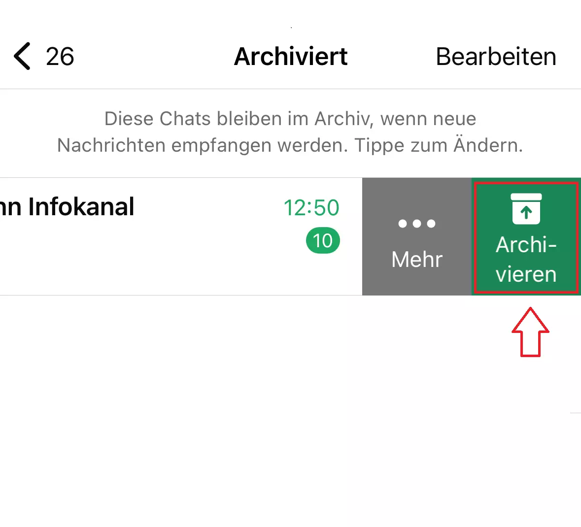 iPhone-Screenshot, auf dem die „Rückgängig“-Option eines archivierten WhatsApp-Chats zu sehen ist