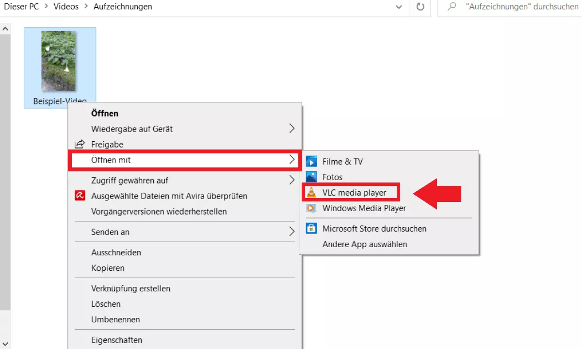 Machen Sie einen Rechtsklick auf das Video und gehen Sie auf „Öffnen mit“ und „VLC“