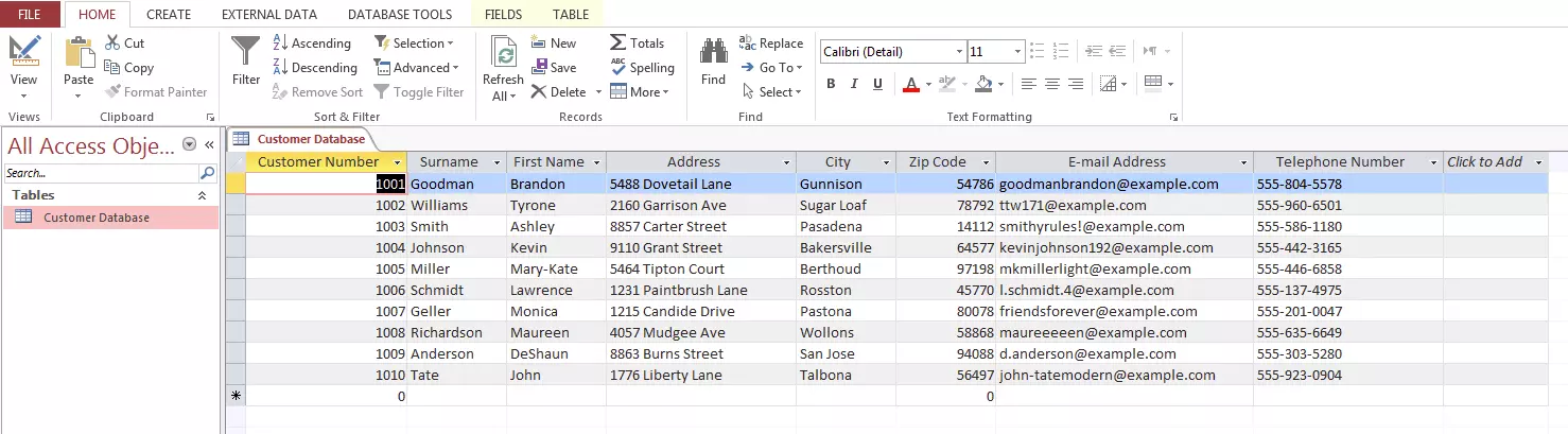 Beispiel einer Kundendatenbank in Microsoft Access